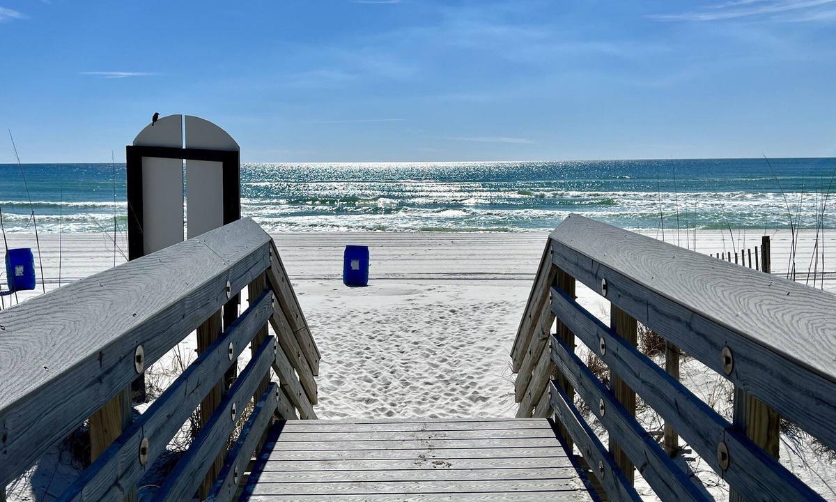 Harold Condo | Beach Front, “Sandy Toes 1”