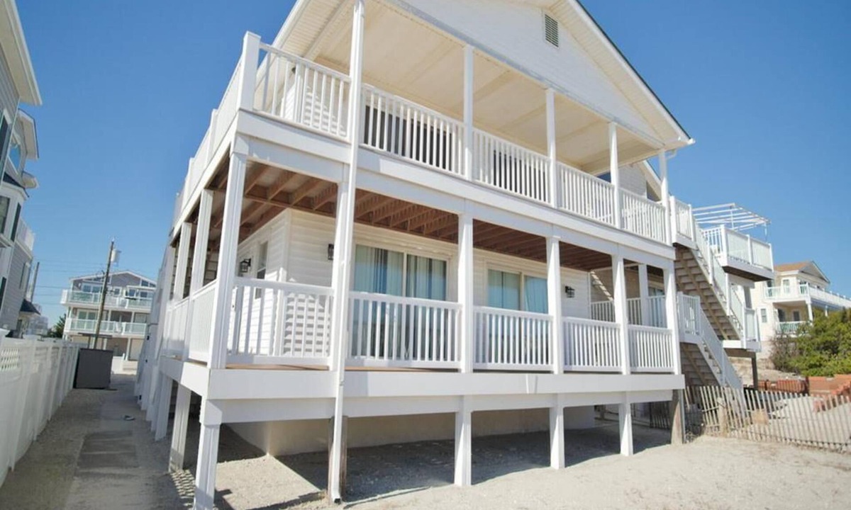 Townsend's Inlet House | Beach Front with Stunning Beach Views!