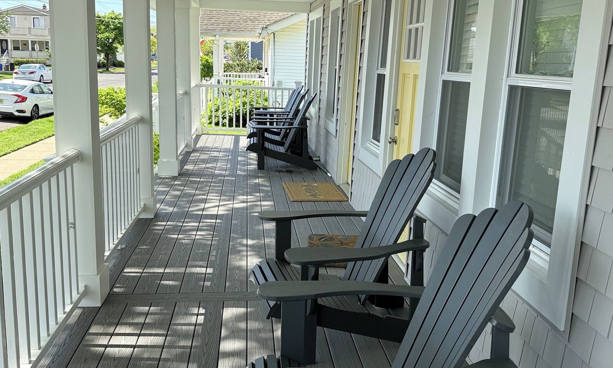 Wall House | Beach fun - only 2 blocks to the beach!