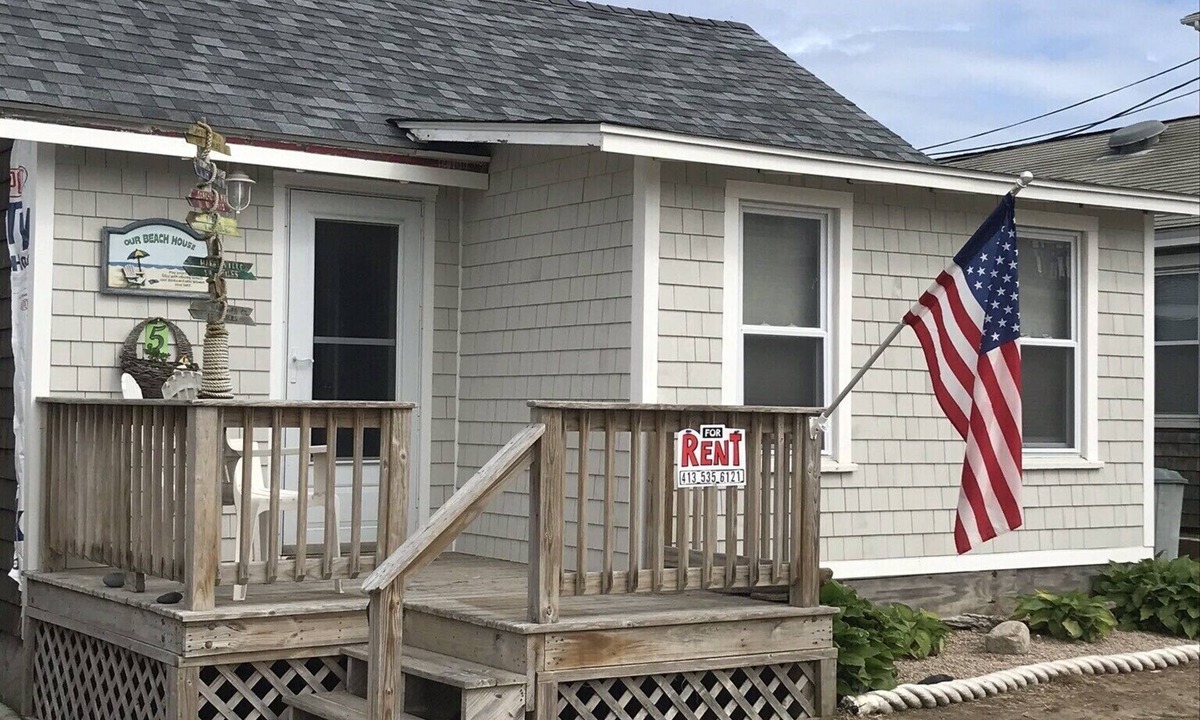 Jerusalem Cottage | Beach get away, great location!