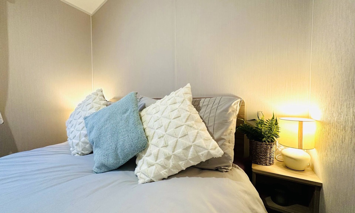 Cayton Bay House | Beach Grove, Cayton Bay