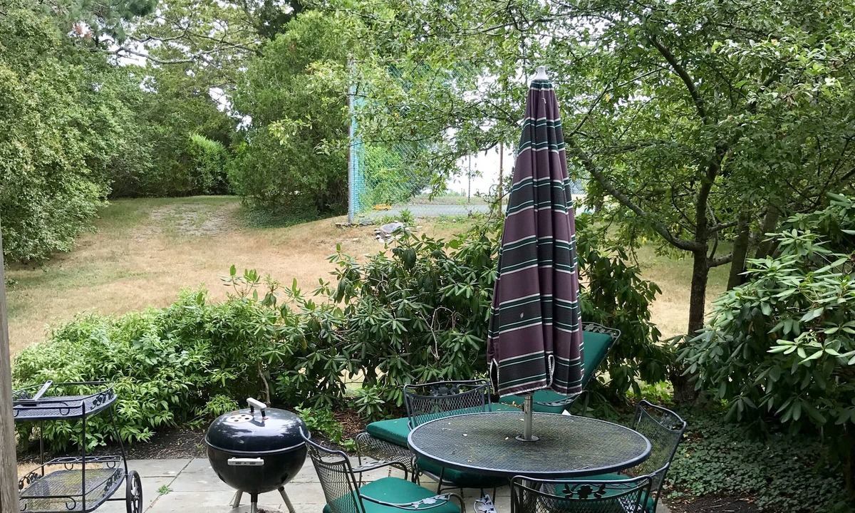 Tisbury Cottage | Beach Guest House