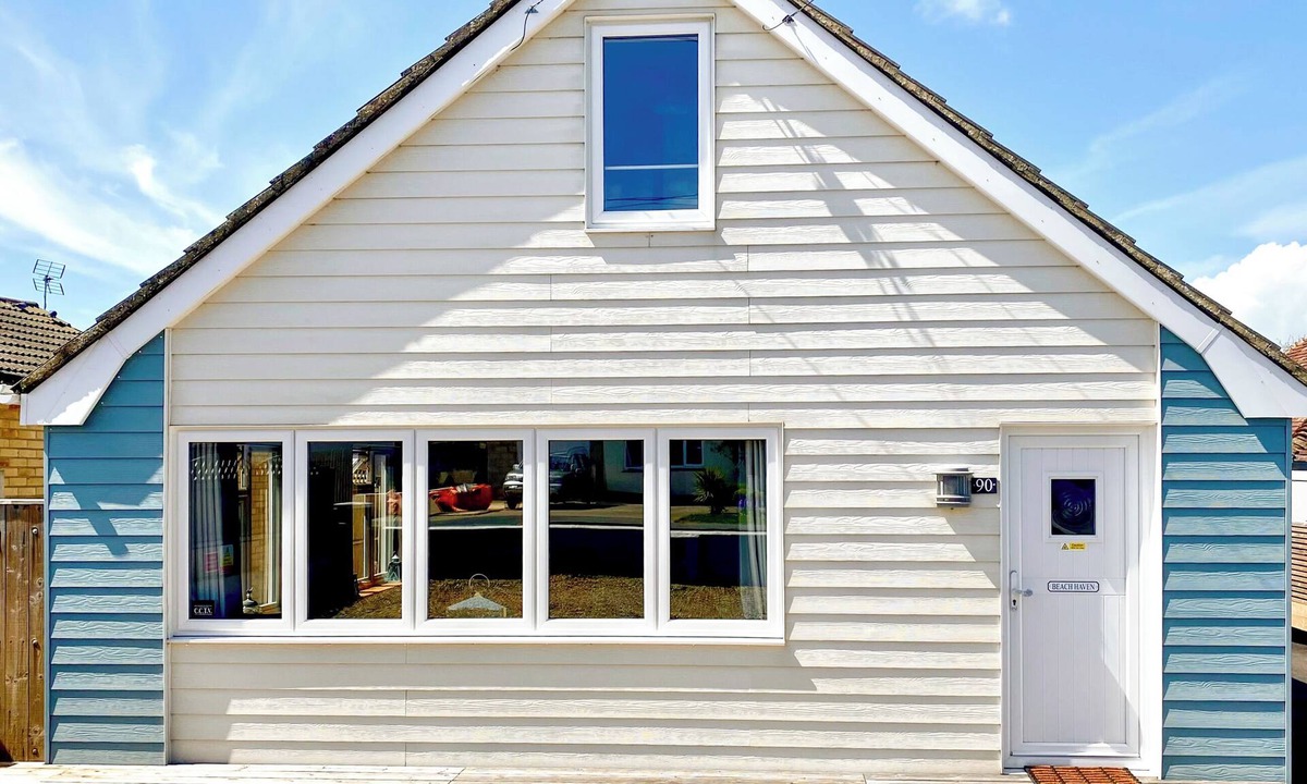 New Romney Cottage | Beach Haven - UK42241