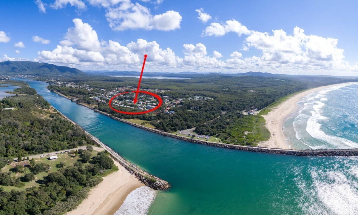 North Haven Villa | Beach Haven Villa - close to beach and breakwall