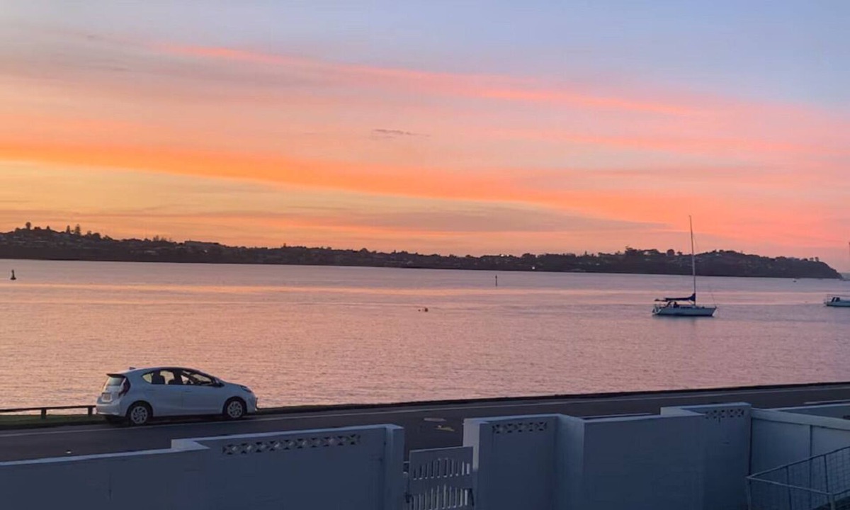 Bucklands Beach Apartment | Beach Hideaway