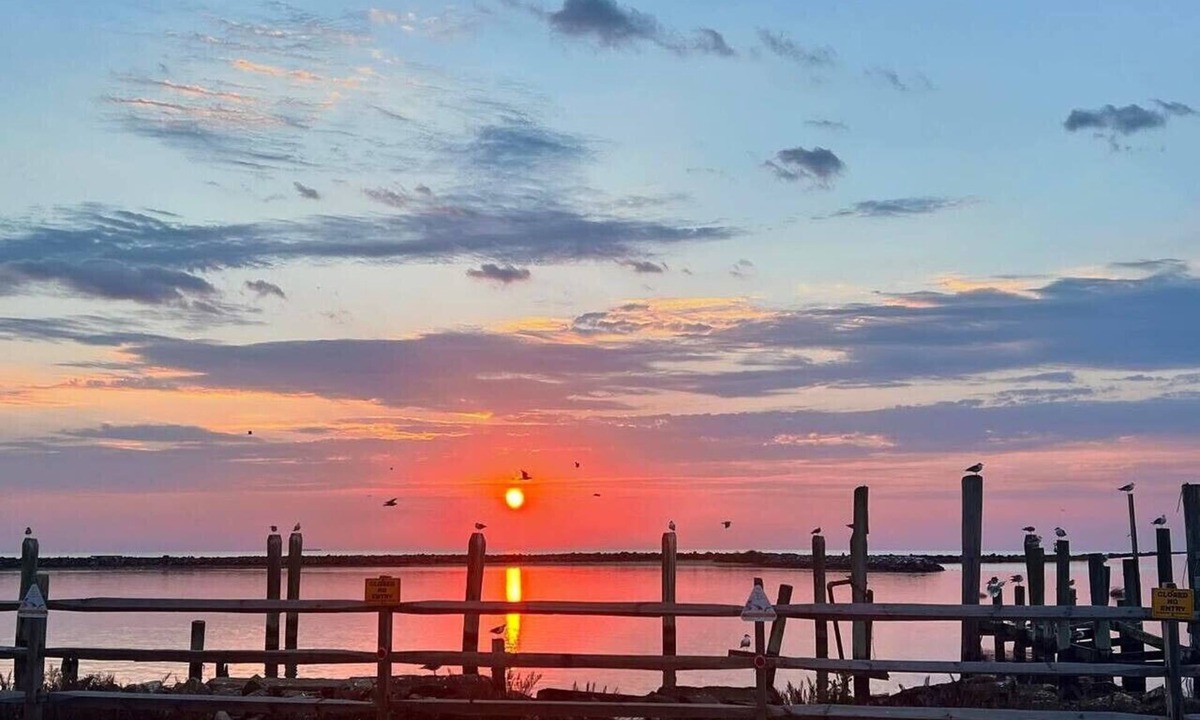 Slaughter Beach House | Beach House Close to DE Turf