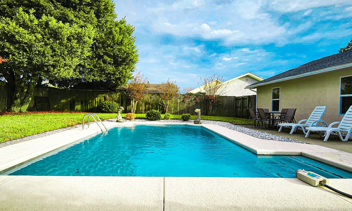 El Centro Beach House | Beach House w/Private Pool, Sleeps 8, 1.5 Miles to Pier Park & Frank Brown Park