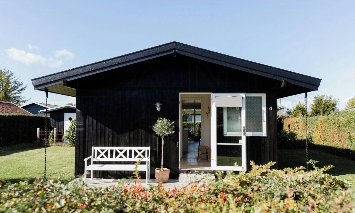 Tørresø House | Beach life and cosiness on top of Funen