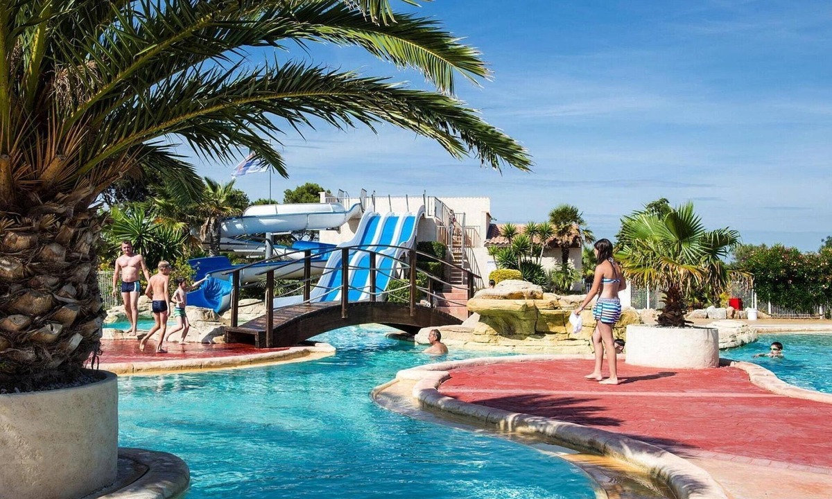 Les Cabanes de Fleury House | Beach Mobile home with terrace