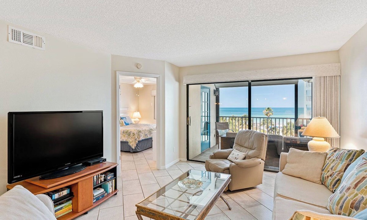 Indian Shores Condo | Beach Palms 310 - GULF VIEW Condo!