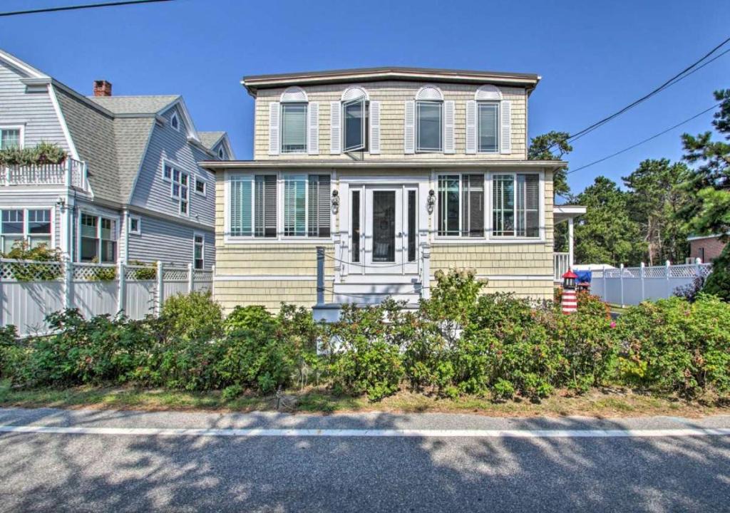 Pine Point House | Beach-Seasonstides