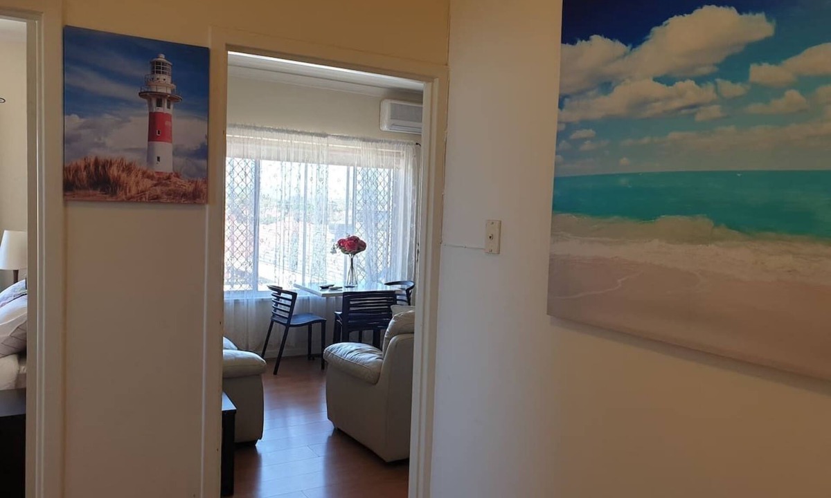 Semaphore Park Apartment | Beach side holiday apartment
