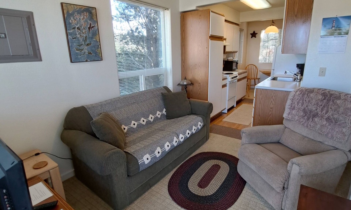 Waldport Apartment | Beach Side Suites Wakonda Suite