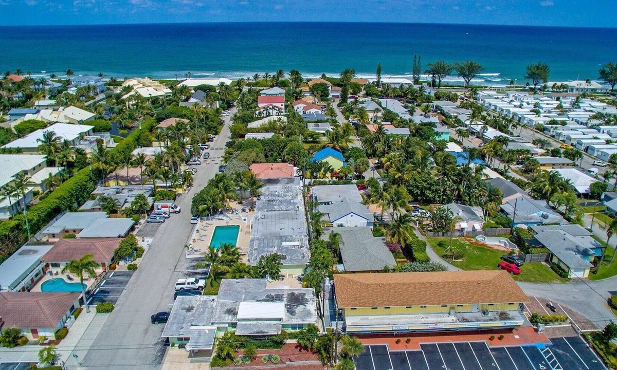 Ocean Ridge Apartment | Beach studio with pool 200 meters from the beach