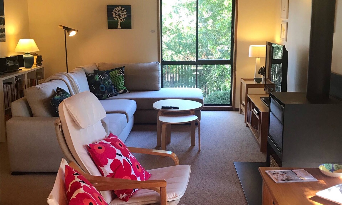 Jan Juc House | BEACH-STYLE AMBIENCE & RUSTIC CHARM