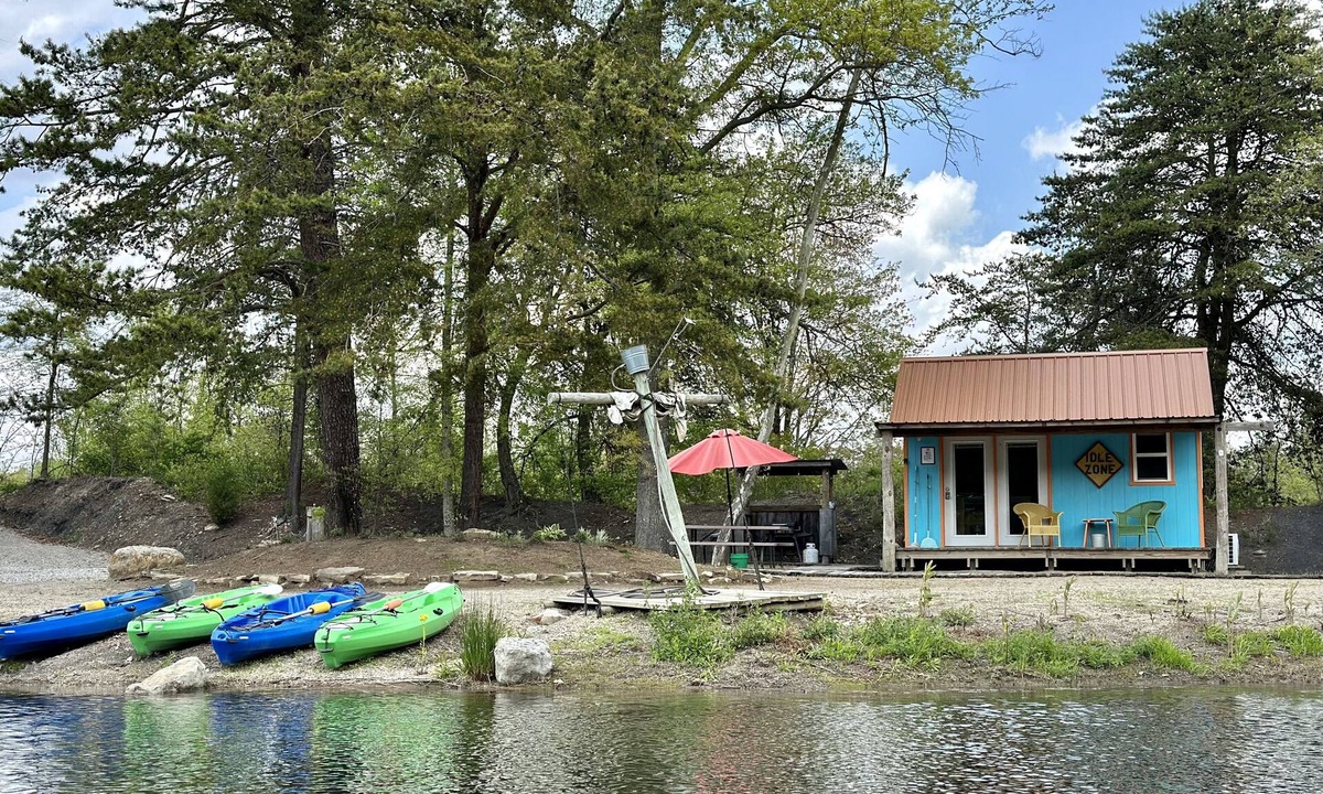 Jasonville Cottage | BEACH STYLE LAKESIDE MINI COTTAGE