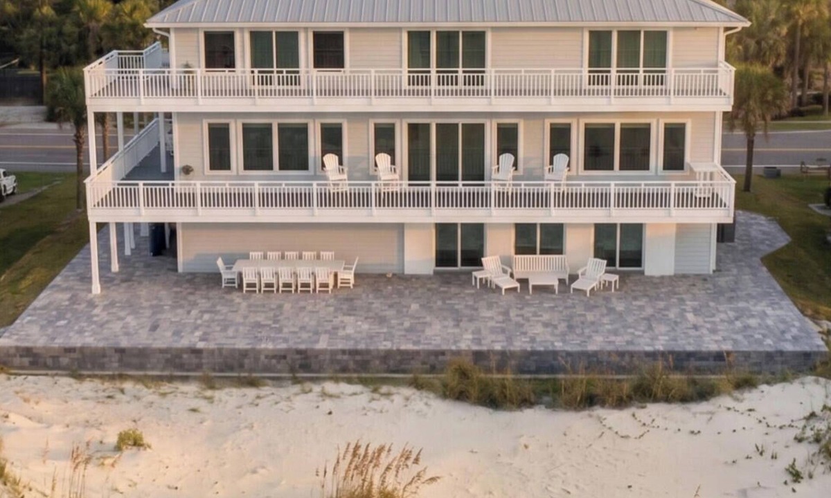 Vilano Beach House | Beach Therapy. Oceanfront Modern Luxe 5BR Home. Sleeps 12. St. Augustine
