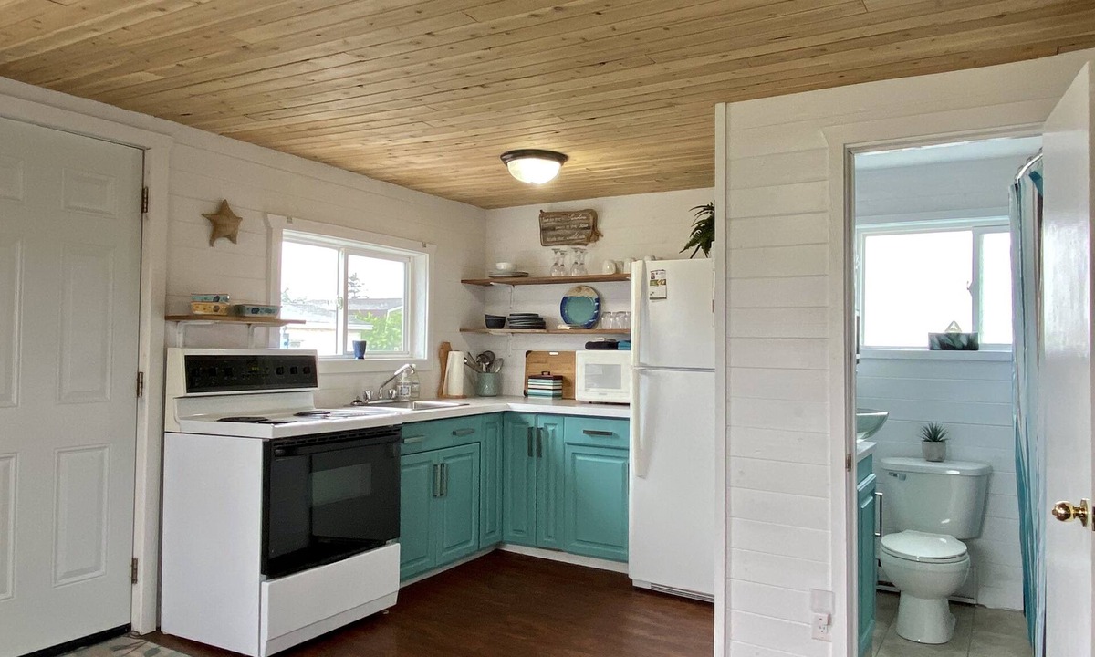 Pointe-du-Chene Cottage | Beach vibes