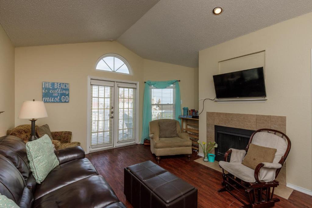 Corpus Christi House | Beach View Retreat CBC343K