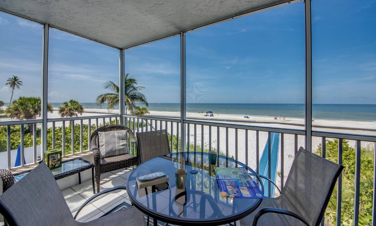 Fort Myers Beach Condo | Beach Villas #101 - Beachfront Condo with Screened Lanai!