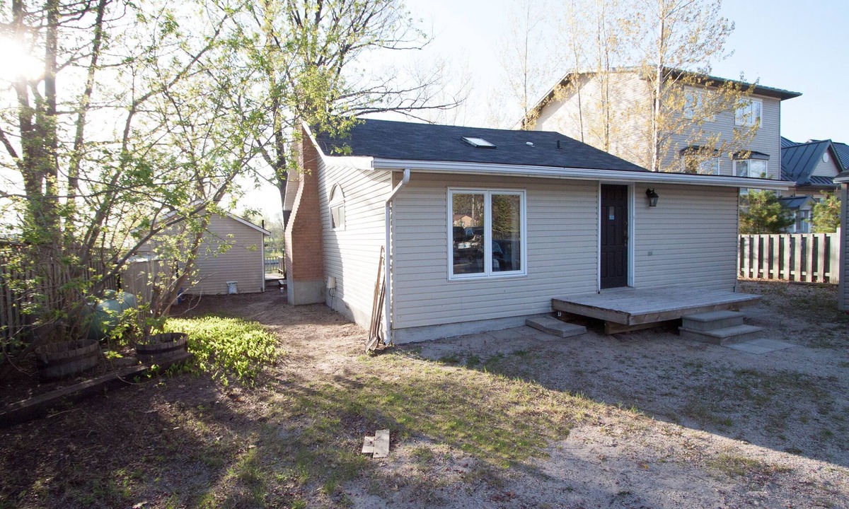 Wasaga Beach Cottage | Beach1,com - Riverfront Cottage - #58