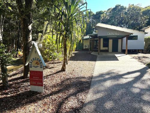 Rainbow Beach House | Beachcomber - Rainbow Shores