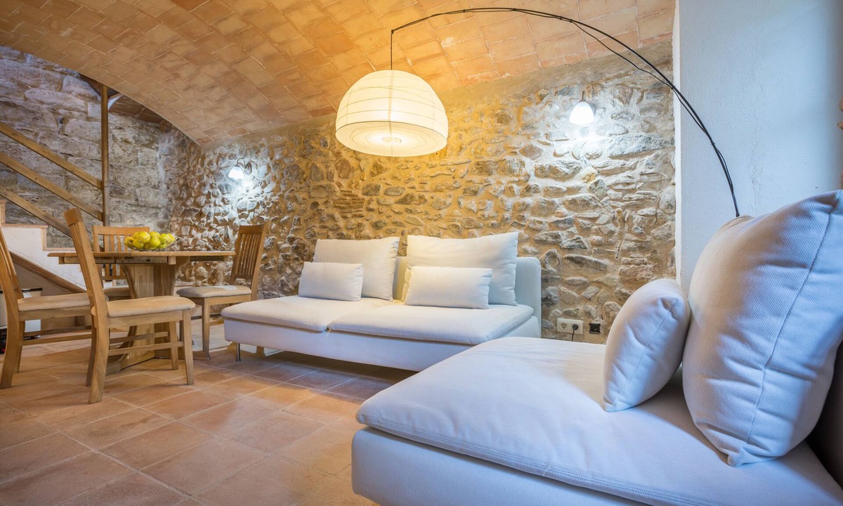 Cruilles House | Beaches+Countryside. Chic, Stone Townhome in Medieval Village,Air Conditioning!