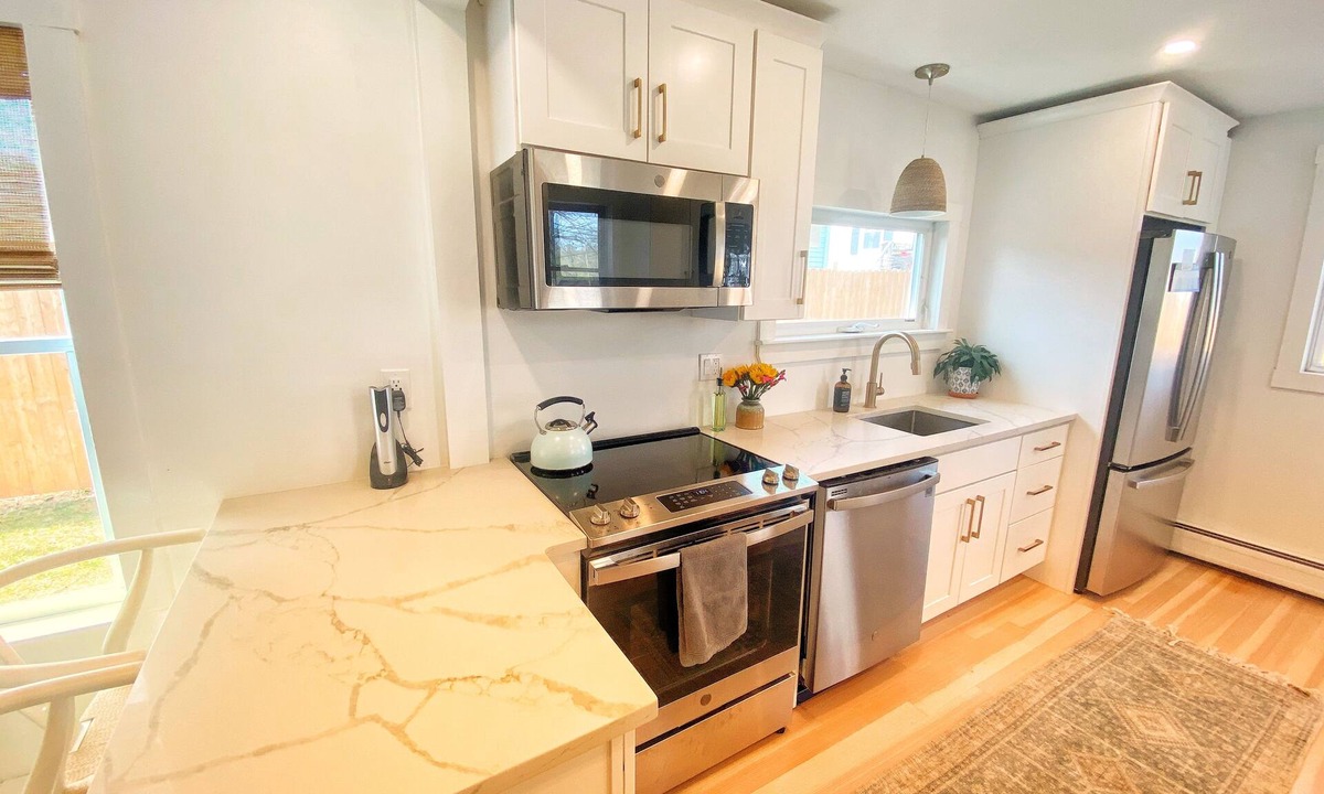 Kittery House | Beaches, Outlets and a walk to Foreside