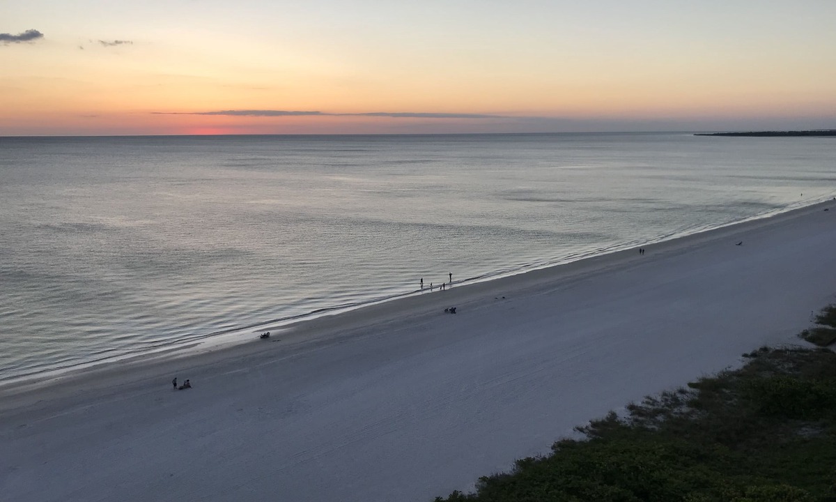 Marco Island Condo | 🏖 Beachfront 2B-2B – 12th Floor Balcony Gulf View + Pool + Direct Beach Access
