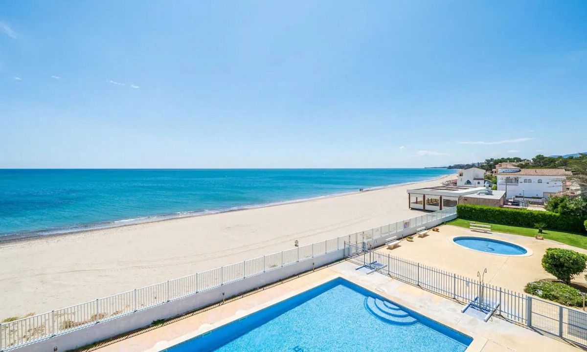 La Ribera Apartment | Beachfront Apartment - Peace and Beach - UHC RIVIERA