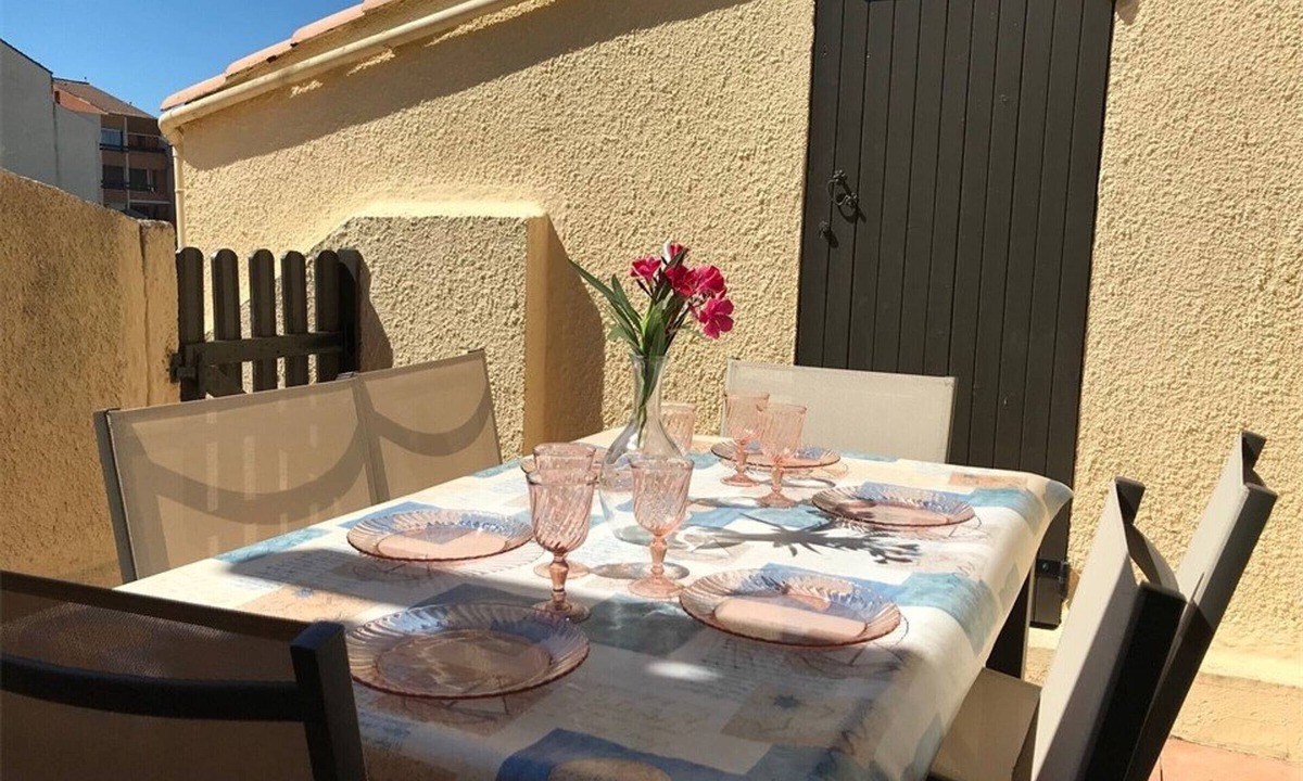 Port Leucate Apartment | Beachfront Apartment with Mezzanine, Terrace & Private Parking