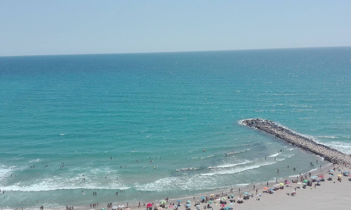 Coveta Fuma Apartment | Beachfront Apartment. 2 bedroms.
