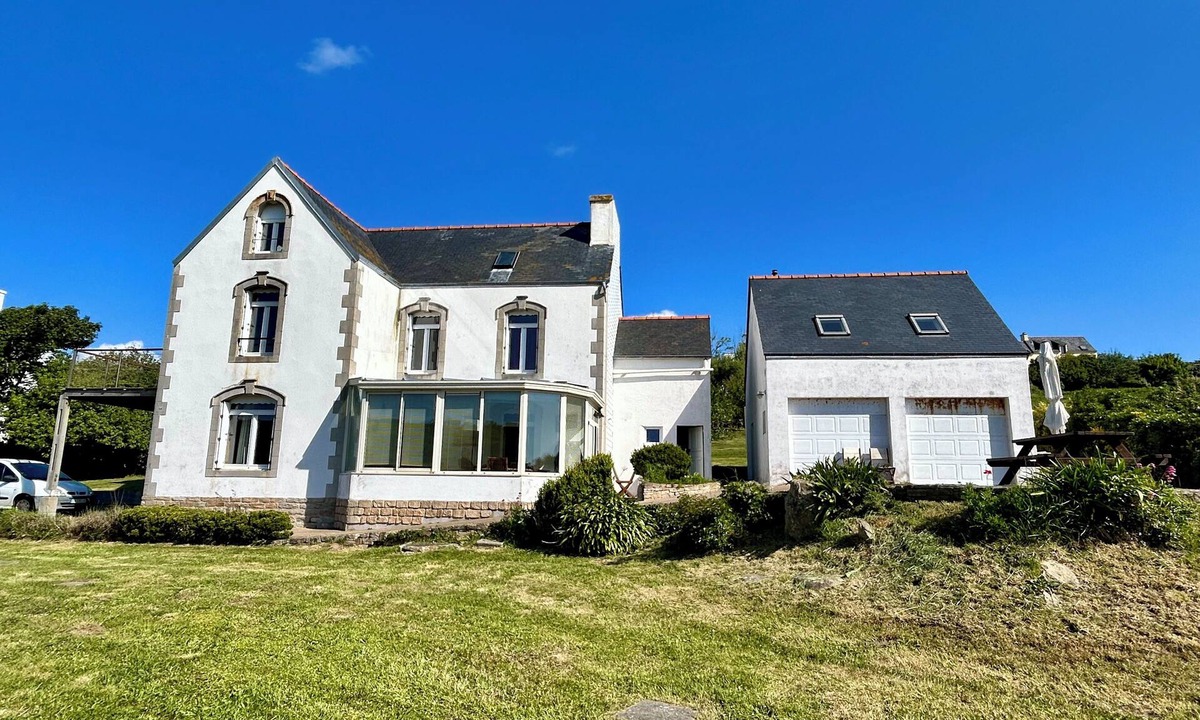 Cleden-Cap-Sizun House | Beachfront at Baie des Trépassés