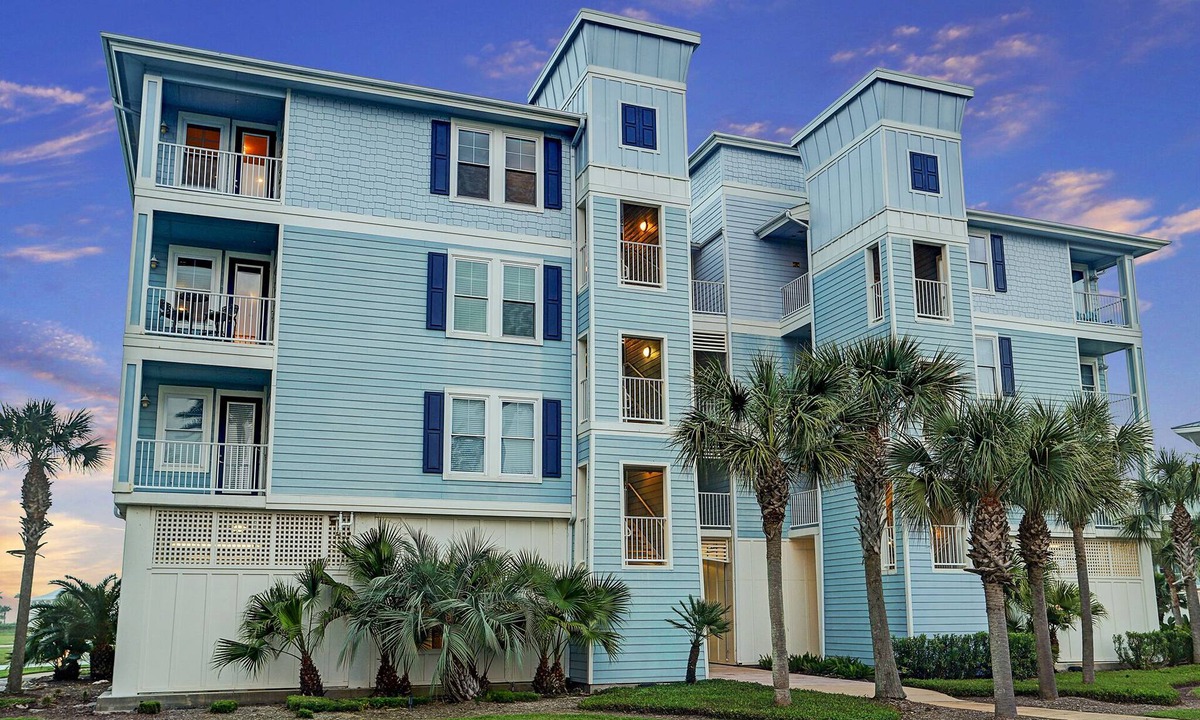 Red Fish Cove Condo | Beachfront at Pointe West. Walk to the beach and the club all just steps away!
