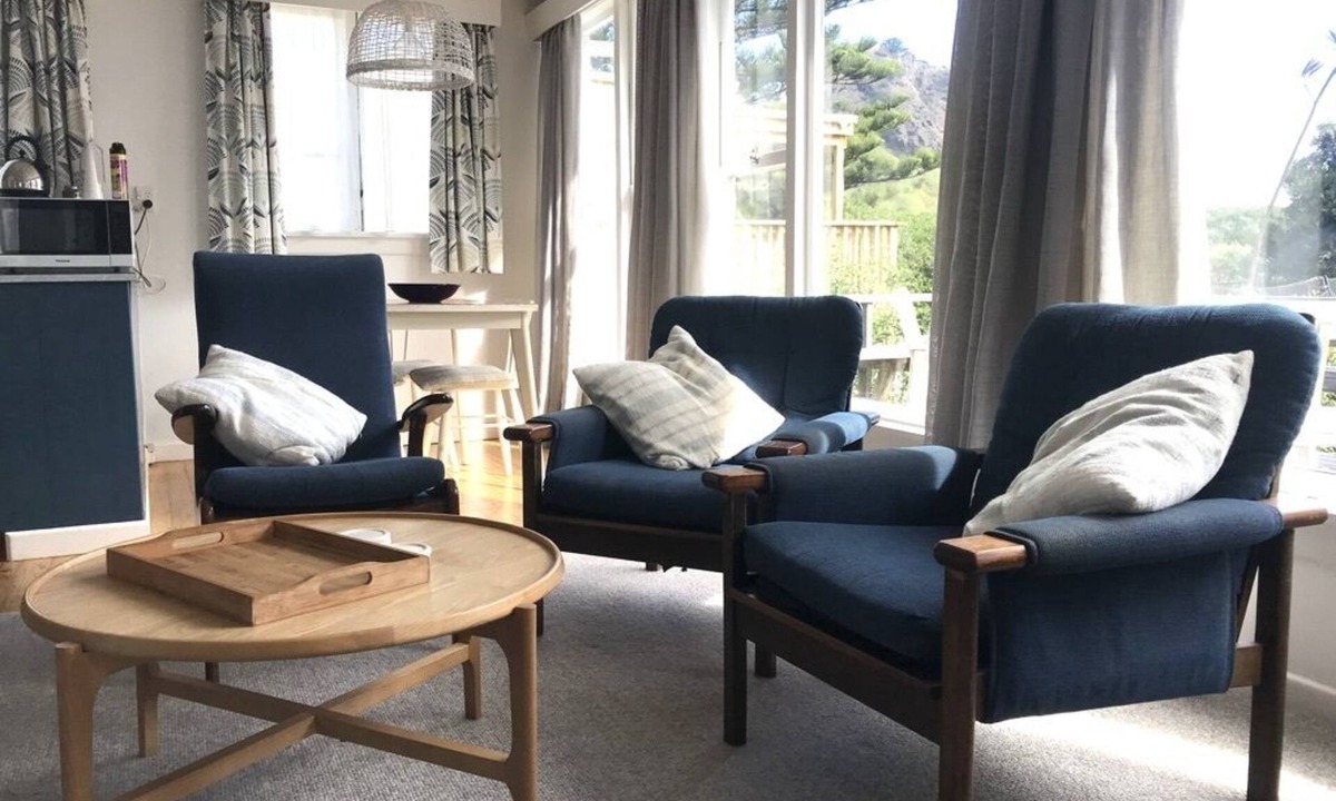 Piha House | Beachfront bach Piha