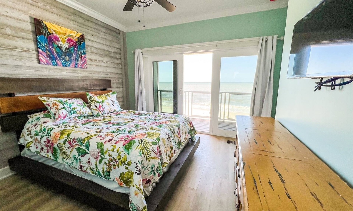 Mexico Beach House | Beachfront-Beachfront- Driftwood Yard