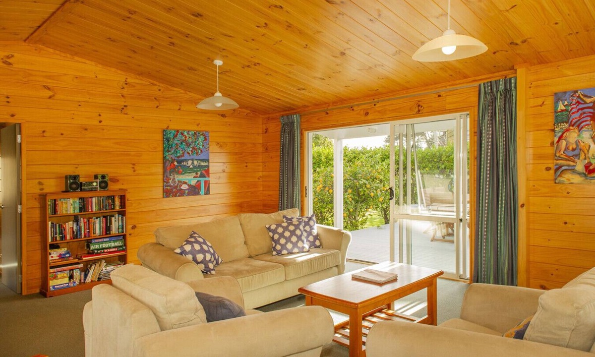 Cooks Beach Cottage | Beachfront Bliss - Cooks Beach Holiday Home