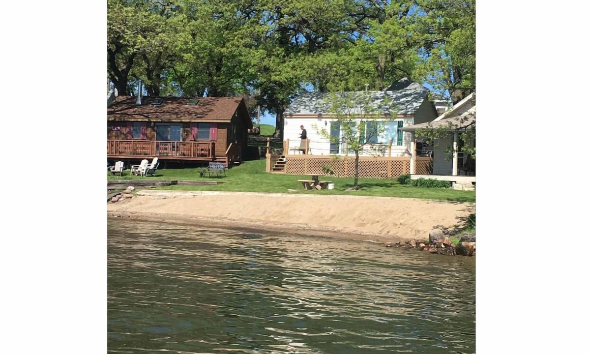 Okoboji Cabin | Beachfront Cabin on East Lake w/Boat Hoist
