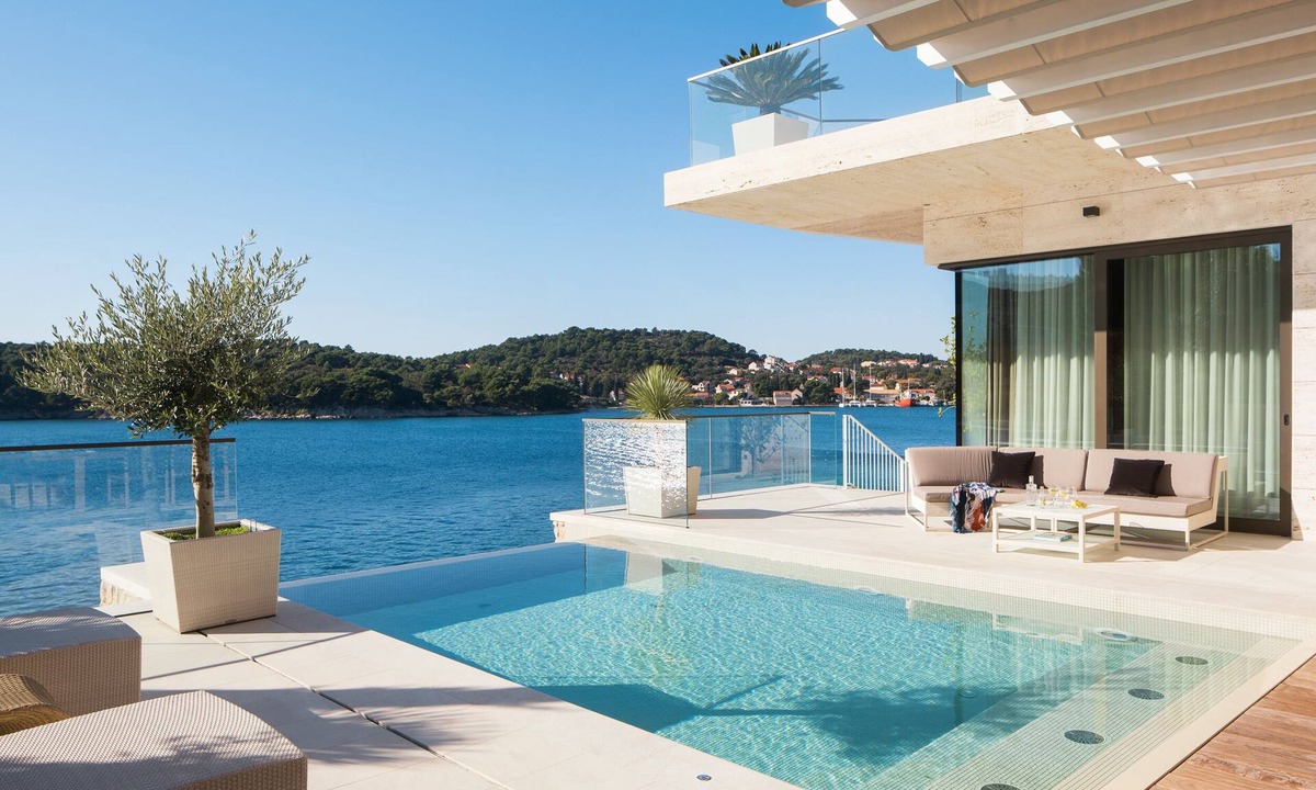 Stikovica Villa | Beachfront Comfort,Prestigious Location, Full experience,Professionally manadged