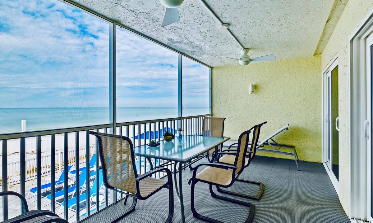 Bradenton Beach Condo | Beachfront Condo, Newly renovated! Heated Pool on the beach. GulfView 102.