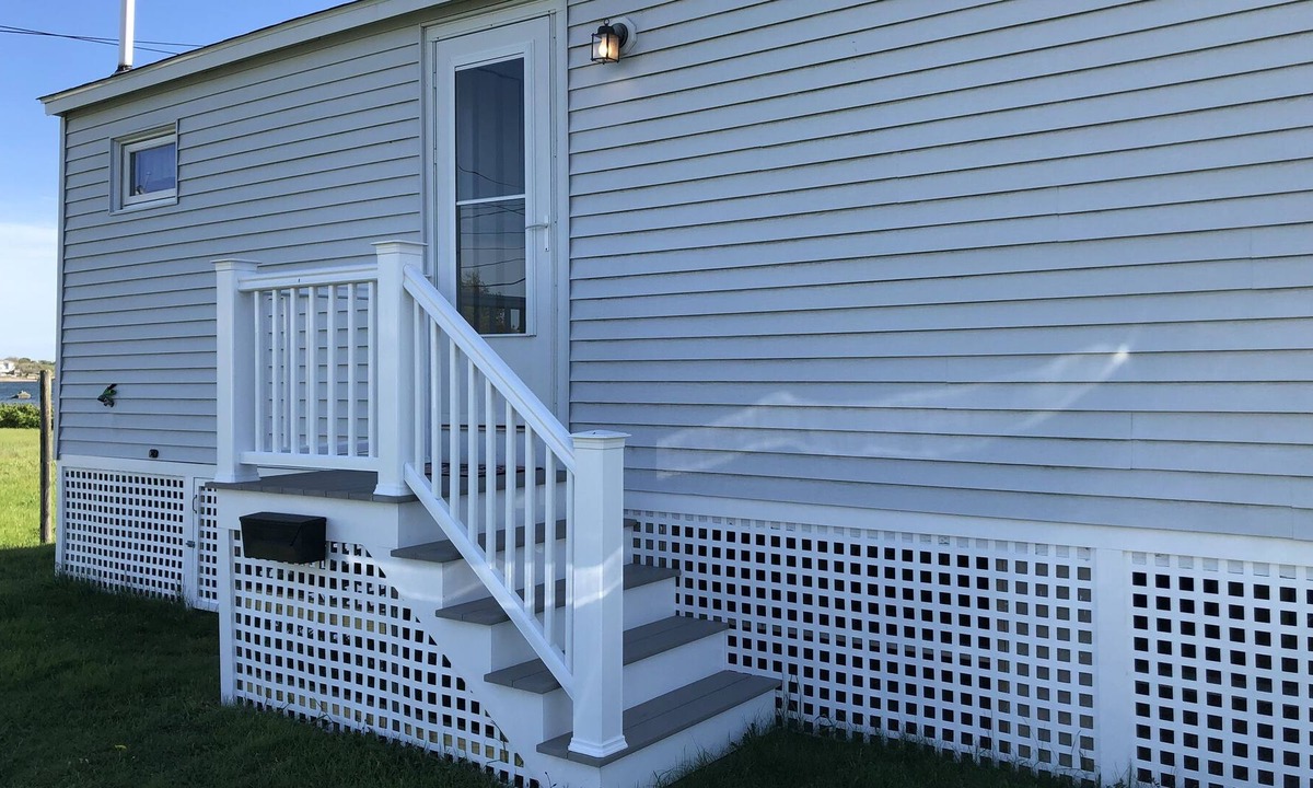Fairhaven Cottage | Beachfront Cottage with Spectacular Ocean Views
