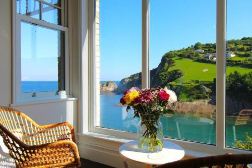 Combe Martin House | Beachfront Edwardian Coastal retreat - Seawood Villa