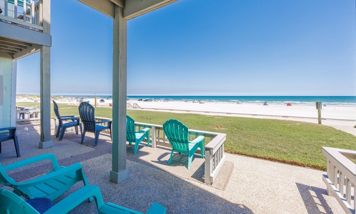 Corpus Christi Condo | Beachfront Escape | Pool, Hot Tub & Ocean Views
