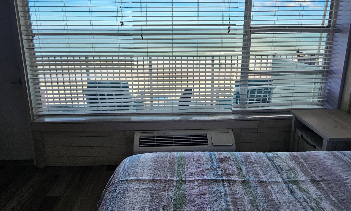 East Daytona Apartment | Beachfront Escape