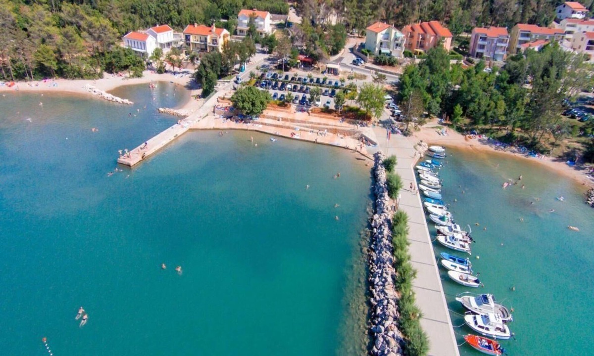 Soline House | Beachfront flat in Soline with sea view