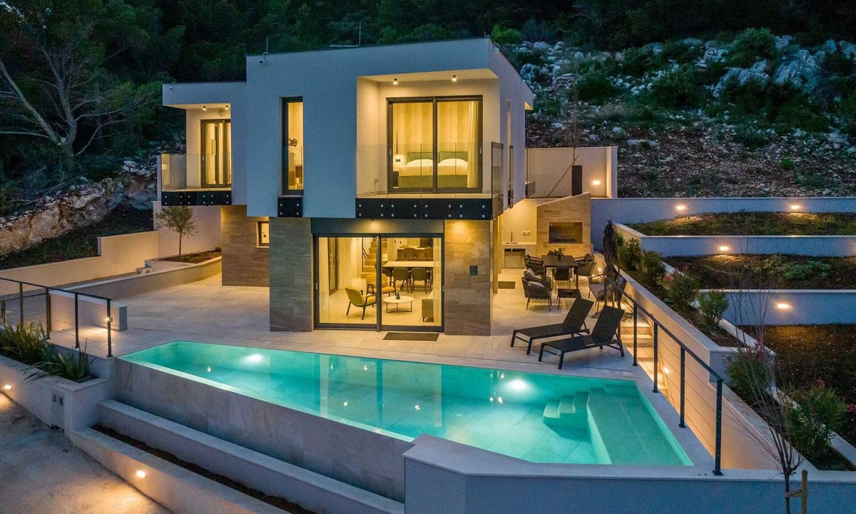 Orebic Villa | Beachfront Villa Aurelia with heated Pool, Sauna & Fitness