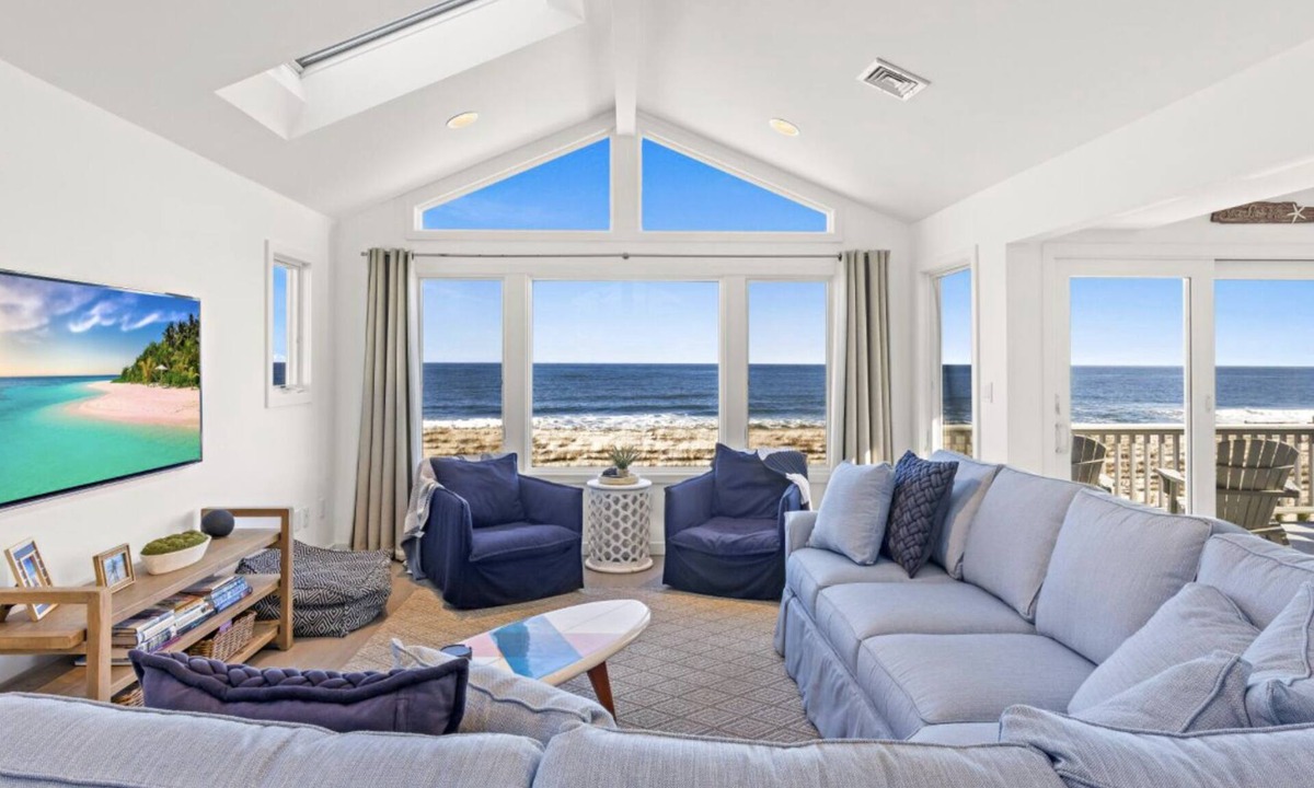 Harvey Cedars House | Beachfront Luxury - Newly Updated in Harvey Cedars!