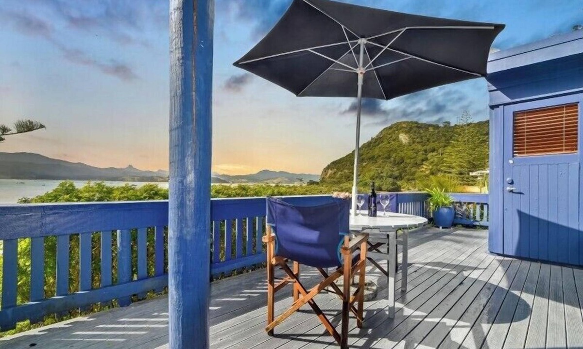 Coromandel Apartment | Beachfront Bliss Lower Apartment ~ Waterfront