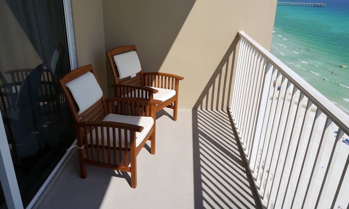 Panama City Beach Condo | Beachfront, on the water, walk to Pier Park