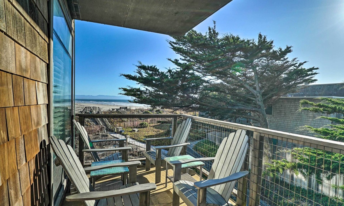 Watsonville Apartment | Beachfront Pajaro Dunes Condo w/Bay Views!